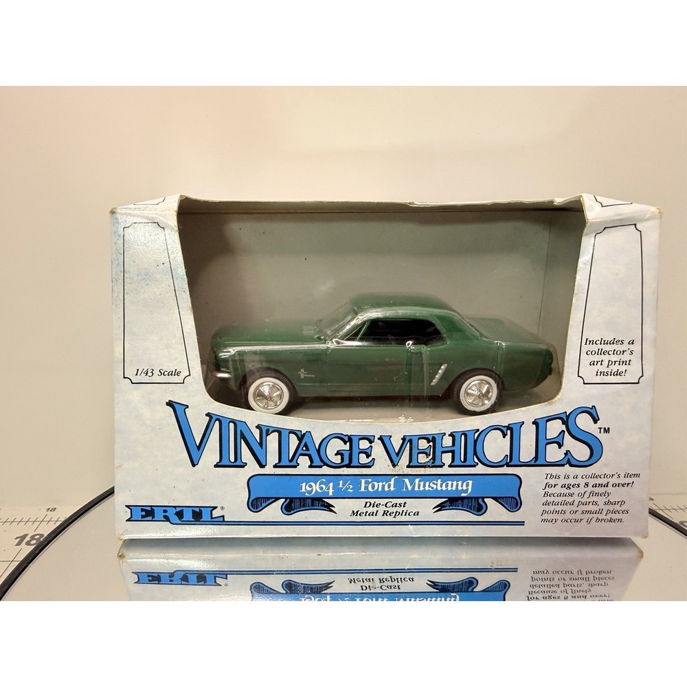ERTL Vintage Vehicles 1964 1/2 Ford Mustang 1/43 Die-Cast Model #2820